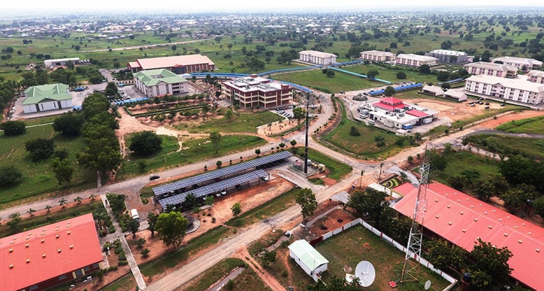 AUN Campus — photo by SmartAfricanBoy (Wikimedia Commons, CC BY-SA 4.0)